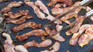 How to cook bacon a griddle