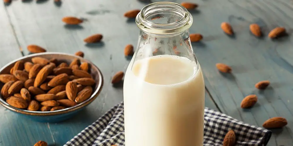 How does almond milk taste like