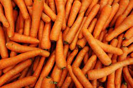 How many carrots in a pound?