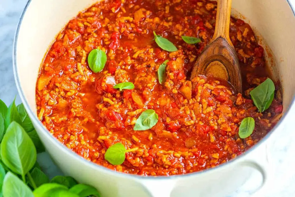 How Long Does Meat Sauce Last In The Fridge?