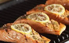 How to cook salmon on a griddle