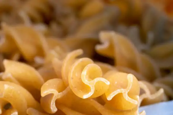 Can You Eat Raw Pasta?