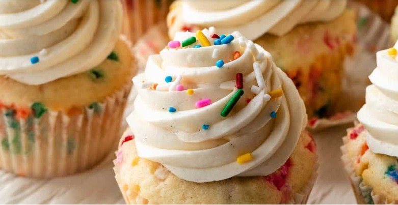 Homemade Funfetti Cupcakes recipe