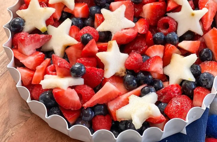 Red White and Blue Fruit Salad for Summer