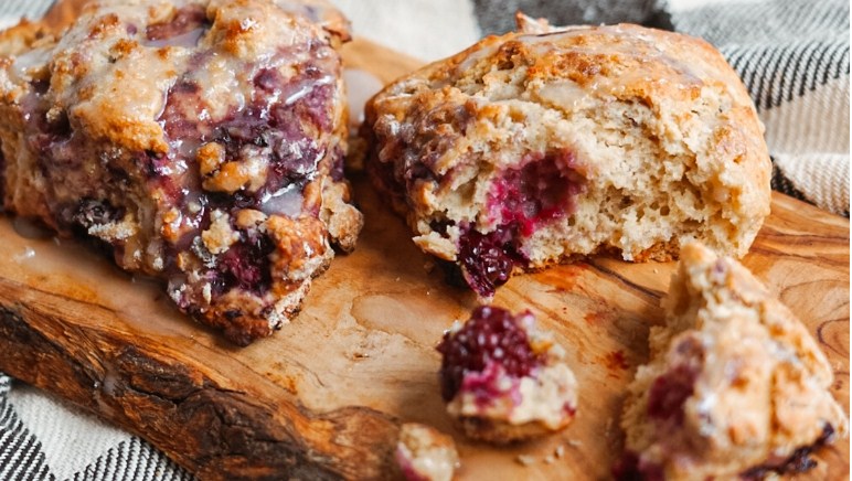 brown sugar blackberry scones with maple glaze