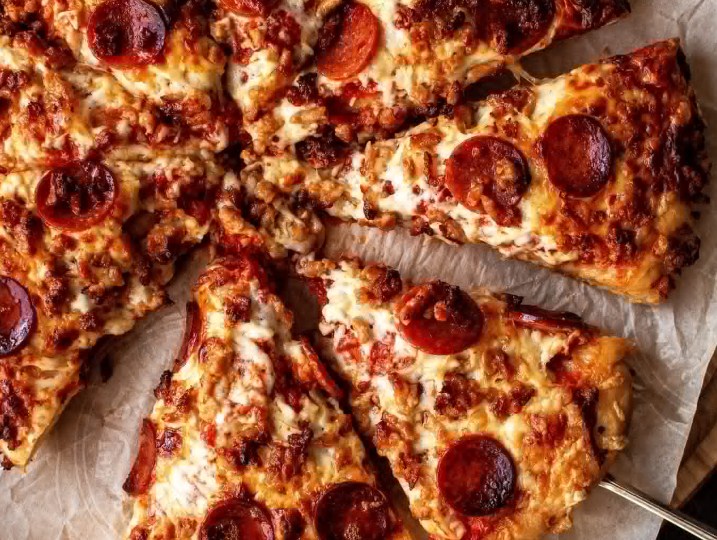 Cast Iron Pepperoni Skillet Pizza