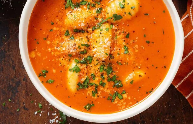 Creamy Tomato Gnocchi Soup